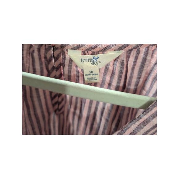 Terra & And Sky Shirt Womens Plus Size 3X 24W 26W Top Pink Purple Ruffle Front - Picture 4 of 5